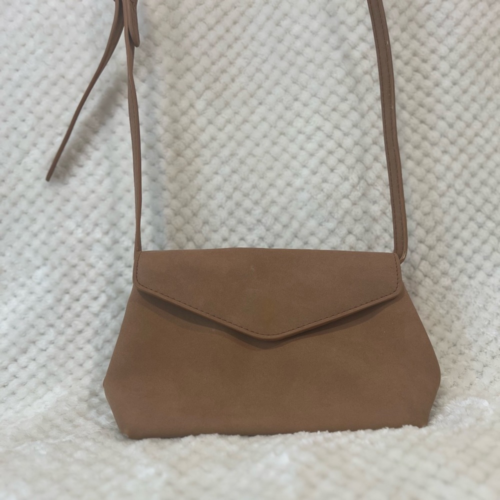 Women’s Tan Bag/Purse